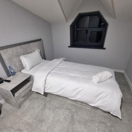 Revel Hotel Taszkent Zewnętrze zdjęcie
